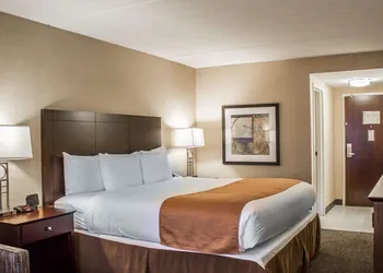 Comfort Inn & Suites Wadsworth hotel thumbnail 7