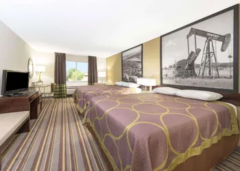 Super 8 by Wyndham Perry hotel thumbnail 6