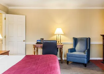 Clarion Inn Strasburg - Lancaster hotel thumbnail 8