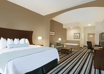 Best Western Plus Sand Bass Inn & Suites hotel thumbnail 6