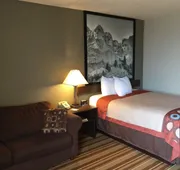 Super 8 by Wyndham Redfield hotel detail image 4
