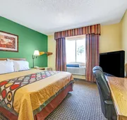 Super 8 by Wyndham McKinney/Plano Area hotel detail image 7