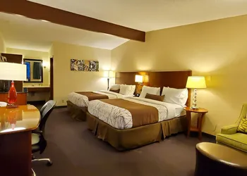 Olympic Inn & Suites hotel thumbnail 3