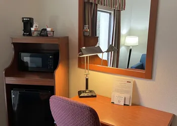 Quality Suites Altavista - Lynchburg South hotel thumbnail 4