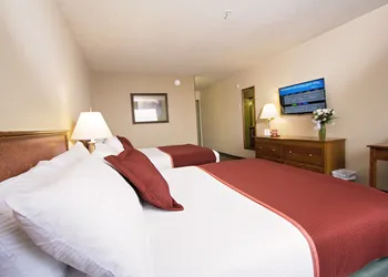 Service Plus Inns & Suites Drayton Valley hotel thumbnail 8