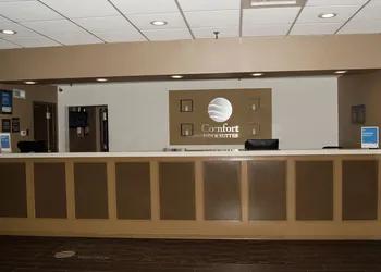 Comfort Inn & Suites Raphine - Lexington near I-81 and I-64 hotel thumbnail 7