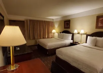 Americas Best Value Inn Chippewa Falls hotel thumbnail 5