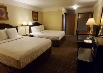 Americas Best Value Inn Chippewa Falls hotel thumbnail 6