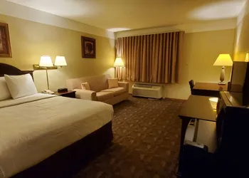 Americas Best Value Inn Chippewa Falls hotel thumbnail 7