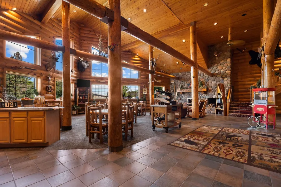 Best Western Northwoods Lodge hotel detail image 2