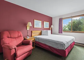 Wautoma Inn by OYO Near Airport WI 73 hotel thumbnail 7