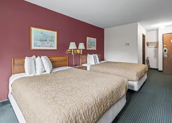 Wautoma Inn by OYO Near Airport WI 73 hotel thumbnail 8