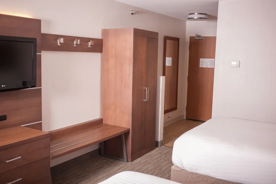 Holiday Inn Express Hotel & Suites by IHG hotel detail image 6