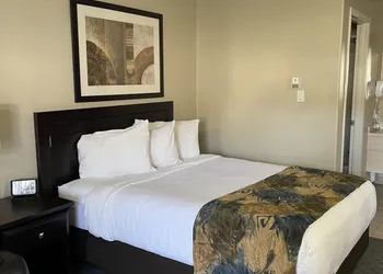 BCMInns Coleman hotel thumbnail 6
