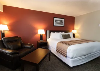 BCMInns Lloydminster hotel thumbnail 8