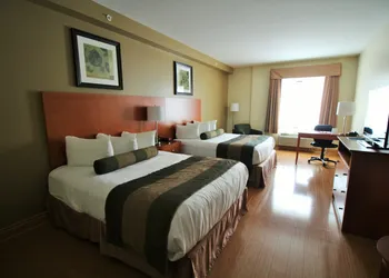Quality Inn & Suites hotel thumbnail 5