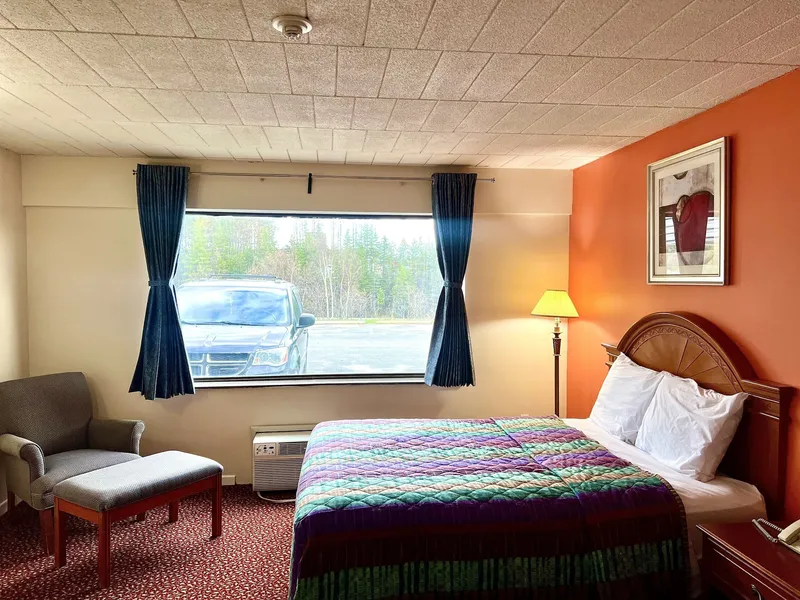 Lively Inn & Suites hotel detail image 6