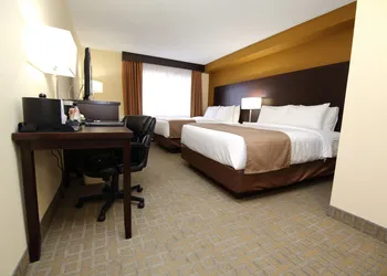 Quality Inn & Suites Bathurst hotel thumbnail 8