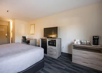 HFX Airport Hotel hotel thumbnail 8