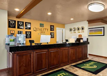 Quality Inn Saint George South Bluff hotel thumbnail 3