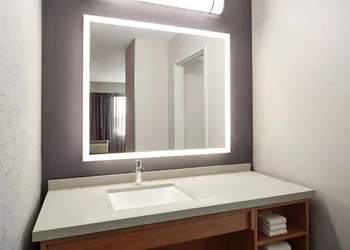 Courtyard by Marriott Mississauga - Airport Corporate Centre West hotel thumbnail 5