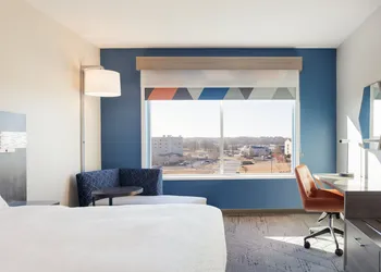 Holiday Inn Express & Suites Zion by IHG hotel thumbnail 3