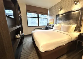 Times Square West Hotel, BW Signature Collection hotel thumbnail 5