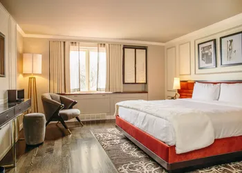 The Drake Oak Brook, Autograph Collection hotel thumbnail 8
