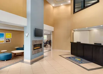 Days Inn by Wyndham Tamworth hotel thumbnail 3