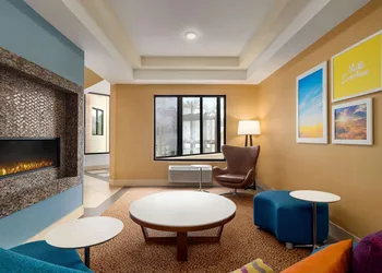 Days Inn by Wyndham Tamworth hotel thumbnail 4