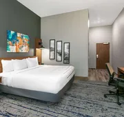 La Quinta Inn & Suites by Wyndham Jacksonville TX hotel detail image 4