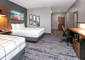 La Quinta Inn & Suites by Wyndham Jacksonville TX hotel thumbnail 6