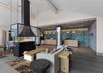 Hotel De Novo Springdale, Tapestry Collection by Hilton hotel thumbnail 4