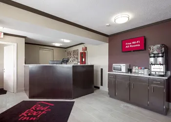 Red Roof Inn Dayton - Huber Heights hotel thumbnail 2