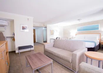 Holiday Inn Greenville by IHG hotel thumbnail 7