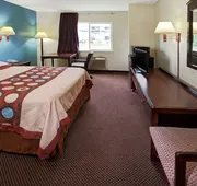 Super 8 by Wyndham Heath/Newark hotel detail image 3
