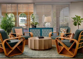 Inn of Naples, Tapestry Collection by Hilton hotel thumbnail 2