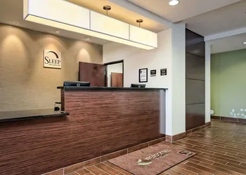 Sleep Inn & Suites Fort Scott hotel thumbnail 2