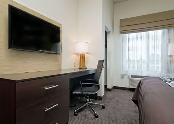 Sleep Inn & Suites Fort Scott hotel thumbnail 6
