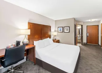 Comfort Inn Duluth West hotel thumbnail 7