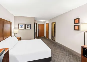 Comfort Inn Duluth West hotel thumbnail 8