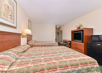 Tower Inn And Suites Of Guilford - Madison hotel thumbnail 6