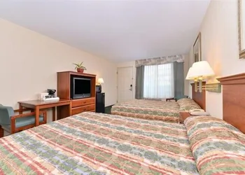Tower Inn And Suites Of Guilford - Madison hotel thumbnail 7