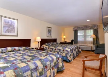 Tower Inn And Suites Of Guilford - Madison hotel thumbnail 8