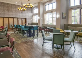 Hampton Inn & Suites Baton Rouge/Port Allen hotel thumbnail 4