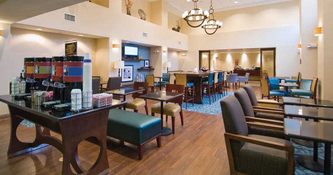 Hampton Inn & Suites Baton Rouge/Port Allen hotel detail image 6