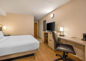 Comfort Inn Alma - Lac-Saint-Jean hotel thumbnail 5
