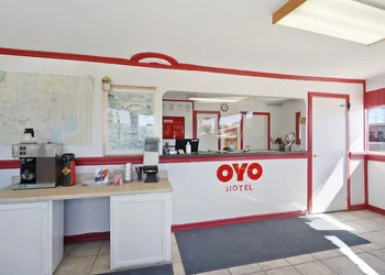 OYO Alpine TX near Big Bend National Park hotel thumbnail 5