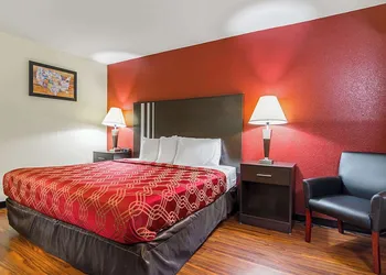 Econo Lodge Research Triangle Park hotel thumbnail 5