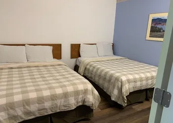 Swiss Sunset Inn hotel thumbnail 4